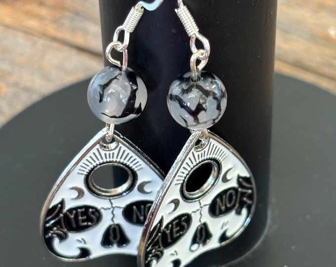 Tarot earrings | Halloween earrings | Planchette earrings | Ouija earrings | Silver planchette