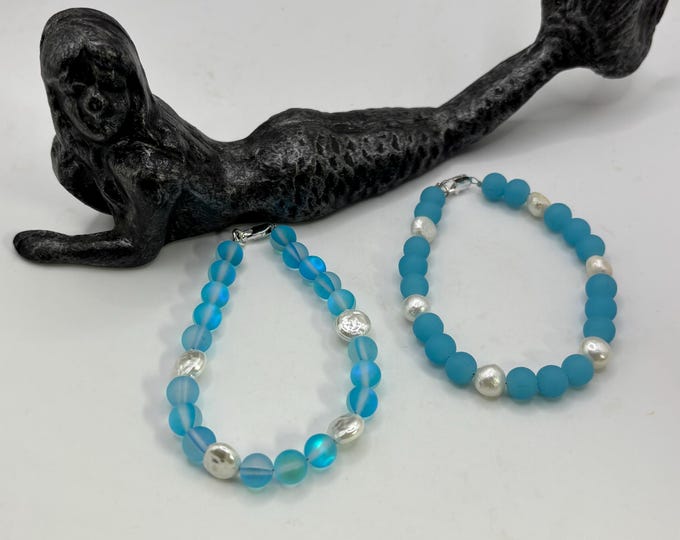 Turquoise Blue Seaglass Bracelet | Blue Seaglass | Seaglass Bracelet | 8 mm beads with Freshwater Pearls