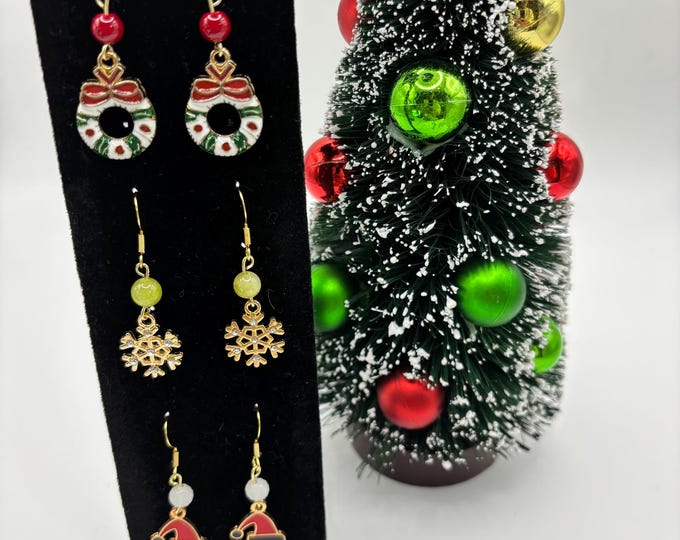 Christmas Earrings | Holiday Earrings | Christmas Earrings | Christmas Kitty  | Snowflake | Wreath