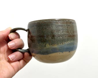 高温焼成陶器のコーヒー/ティーマグ（手絞り）