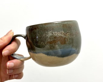 高温焼成陶器のコーヒー/ティーマグ（手絞り）