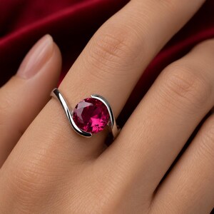 Ruby Red Gemstone Solitaire Ring, Modern Silver Wave Band Ring, Statement Cocktail Ring, Minimalist Jewelry Gift for Her