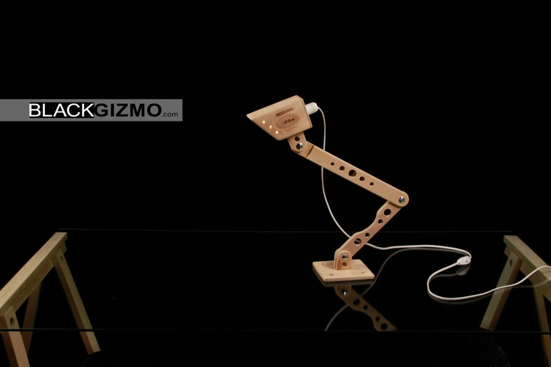 Wooden Design Desk Lamp DL019 by BlackGizmo image 4