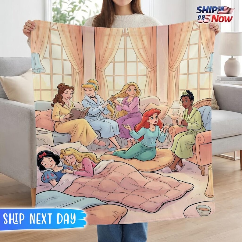 ディズニープリンセスのお泊まり会用ブランケット、ベル、シンデレラ、アリエルのカスタムフリーススロー、女の子の子供部屋用パーソナライズ寝具、誕生日プレゼント 画像 1