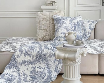Classico ed elegante tappetino trapuntato in cotone per divano in Toile de Jouy francese, antiscivolo, decorativo e protettivo, set di cuscini opzionale.