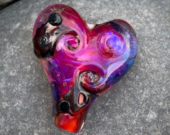 Steampunk bright fuchsia silver glass lampwork heart focal bead with black gunmetal shards