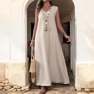 Sleeveless Maxi Dress – Minimalist V-Neck Summer Dress with Side Slit, Boho Resort Wear, Loose Fit, Beach Style