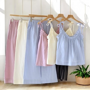 Cute Cotton Gauze Pajama Set – Ruffle Strap Cami and Trousers Sleepwear for Women, Lightweight Summer Loungewear, Soft & Comfy Fit