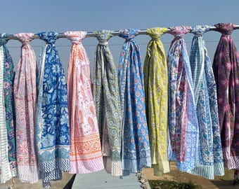 Sarong in cotone con stampa a blocchi indiana fatto a mano, sciarpa pareo floreale