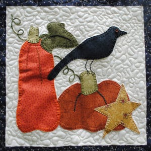 Folk Art Birds Quilt Pattern: Whimsical Appliqué Wall Hanging (PDF Pattern 11.5x11.5 Block #4)