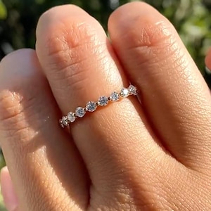 Round Lab Grown Diamond Wedding Band, Floating Bubble Diamond Band, Half Eternity Stackable Matching Band, Minimalist Band, Dainty Band