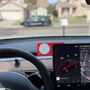 MagSafe Tesla Phone Charger – Model 3/Y Screen Mount, Wireless Charging