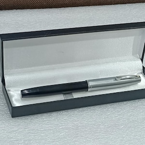 Vintage Sheaffer Triumph Imperial 440 Black Fountain Pen Made in Australia - VP303 image 4