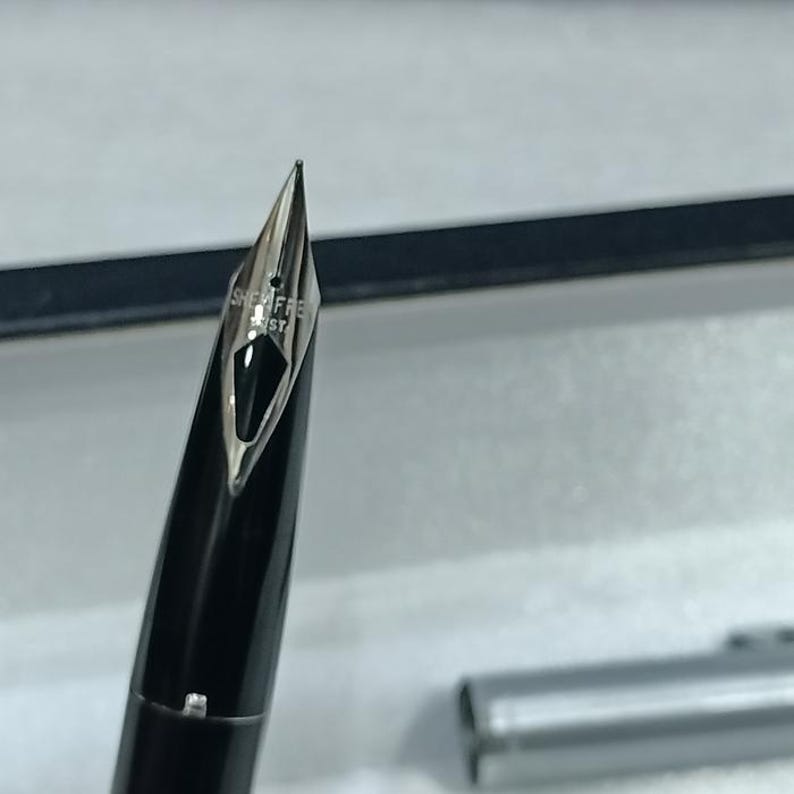 Vintage Sheaffer Triumph Imperial 440 Black Fountain Pen Made in Australia - VP303 image 2