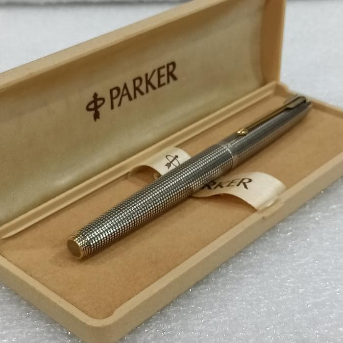 Vintage Parker 75 Cisele Fountain Pen: Sterling Silver, 14K Gold