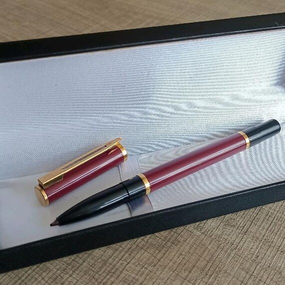 Stylo Plume Waterman Gentleman - Laque Bordeaux, Pointe Fine, Or, Occasion