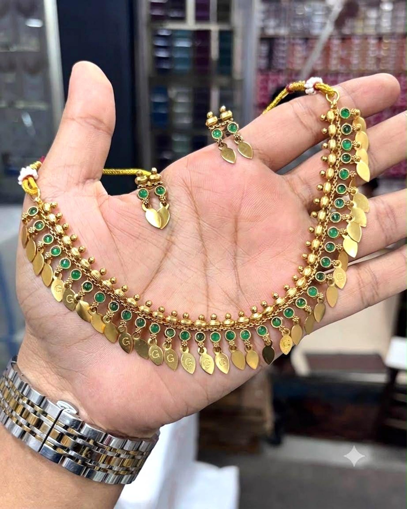 Traditional Kerala gold-plated Elakkathali (or Ilakkathali) choker necklace set