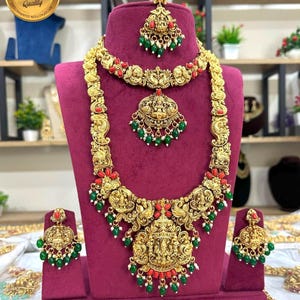 Parure de bijoux en pierre de Kemp plaquée or, perles vertes Nakshi, haram de mariée du sud de l'Inde