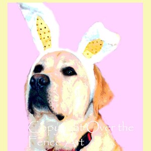 Grappige Paaskaart, Gele Labrador draagt feestelijke Bunny Ears, blanco binnen voor uw persoonlijke notitie