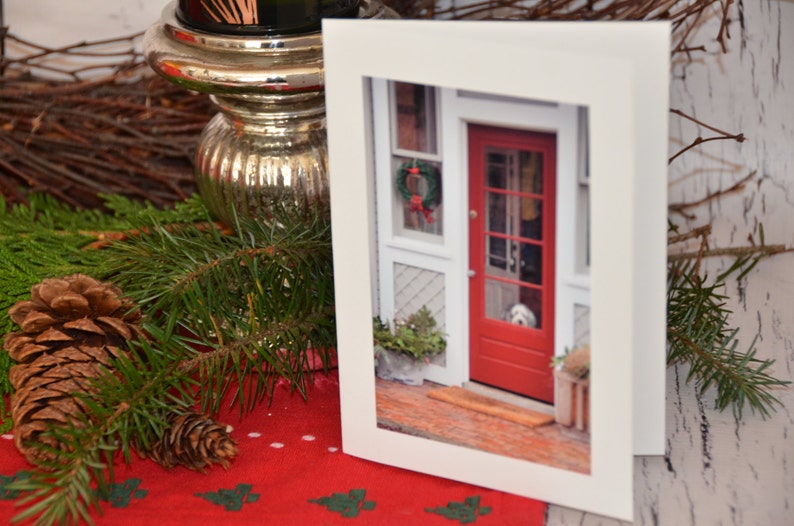 Carte de Noël pour chien Collie barbu attendant à la porte par Christmas Wreath Dog Photography image 2