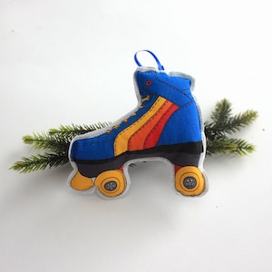 Ornement de Noel de patin à rouleaux : décoration d'arbre de patin de modèle de 1980 image 1
