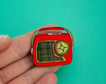 Vintage radio Enamel pin, Retro radio lapel pin, black metal plated label pin, lapel pins