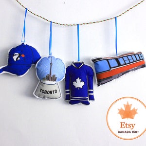Toronto Ornaments: Toronto city themed Canadian Christmas ornament set image 6