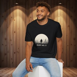 T-shirt Silent Hill 2, emblème d'horreur minimaliste, conception de silhouette de brouillard, t-shirt de jeu image 13