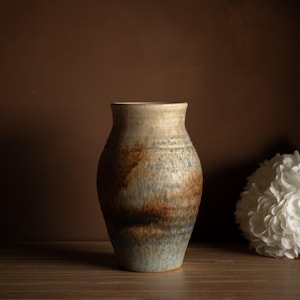 Vintage holländsk vas i studiokeramik · Signerad vas i stengods · Organisk Wabi-Sabi heminredning