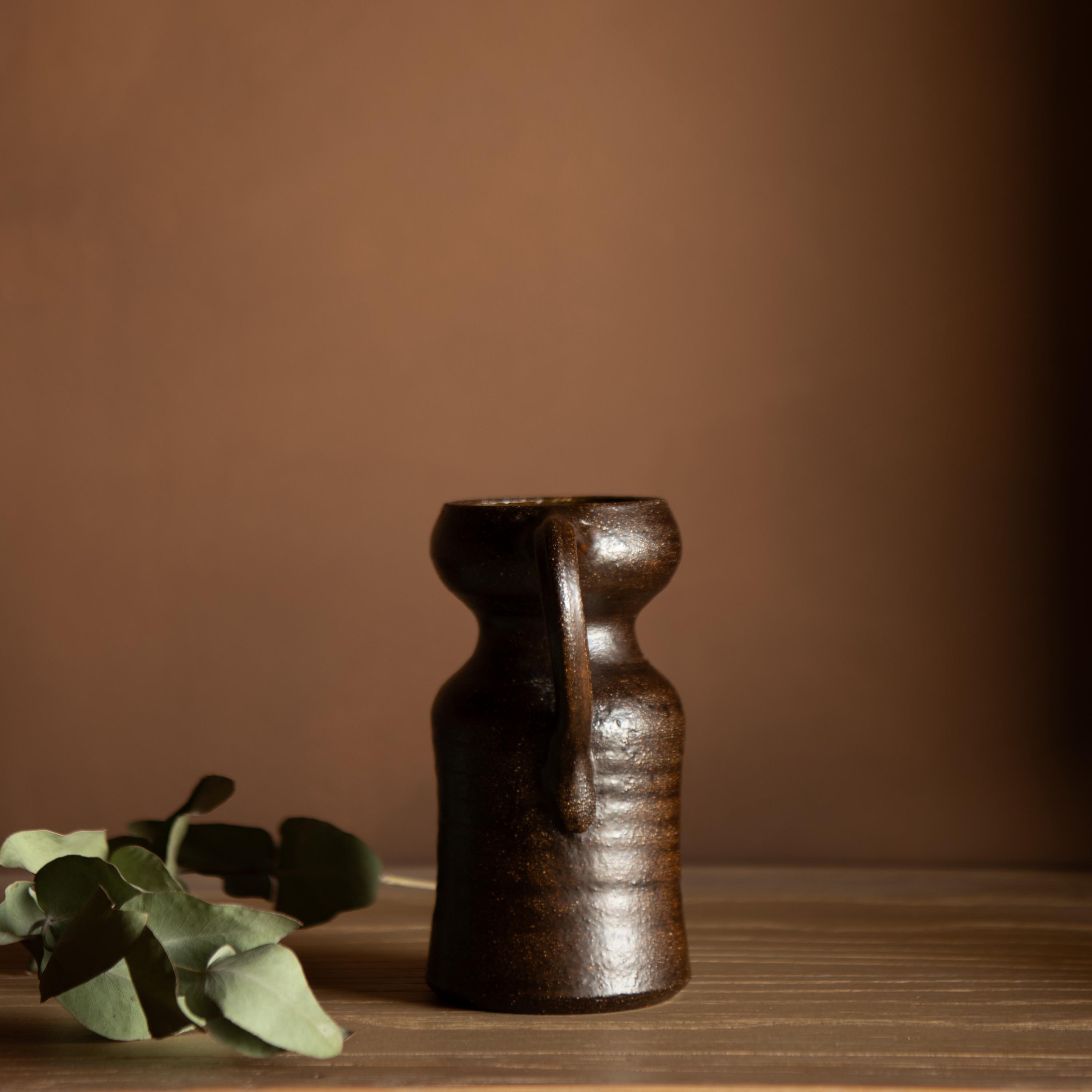 ヴィンテージブラウン陶器花瓶 – 手作り陶器、侘び寂びインテリア