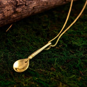 Minimalist Gold Spoon Pendant Necklace – Unique Handmade Jewelry for Foodies & Coffee Lovers