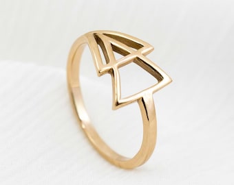 Geometric Arrow Ring – Minimalist Gold Outline Band, Modern Boho Jewelry, Unique Statement Ring for Women, Gift for Her