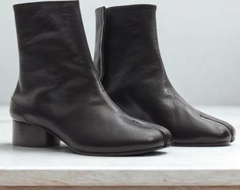Handmade Black Leather Tabi Boots: Japanese-Inspired Split Toe Ankle Boots