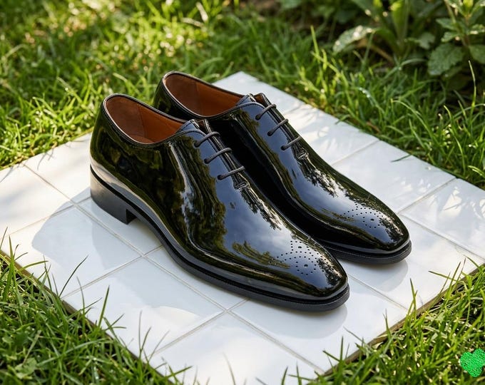 Men's Patent Leather Oxfords – Glossy Black Medallion Toe Dress Shoes