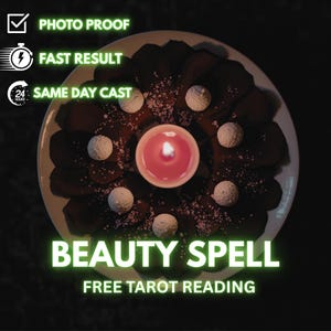 Könnte beinhalten: Ein Teller mit einer brennenden rosa Kerze, umgeben von dunklen Blütenblättern und weißen Kugeln. Der Text enthält "BEAUTY SPELL" und "FREE TAROT READING". Zusätzlicher Text zeigt "PHOTO PROOF", "FAST RESULT" und "SAME DAY CAST".