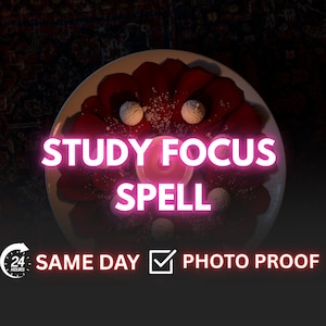 Puede incluir: Un plato con pétalos rojos, esferas blancas y una vela rosa es la pieza central. El texto "STUDY FOCUS SPELL" está en una fuente rosa brillante. El texto adicional incluye "SAME DAY" y "PHOTO PROOF".