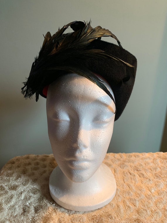 1950's feathered pillbox hat