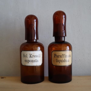 Set of Vintage Amber Apothecary Bottles | Mid-Century Pharmacy Jars with Latin Labels | Sol. Kresoli + Paraffinum | Vintage Pharmacy Decor