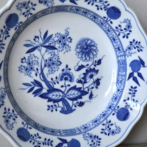 Vintage Johnson Brothers Stagecoach Plates & Bowls | Blue