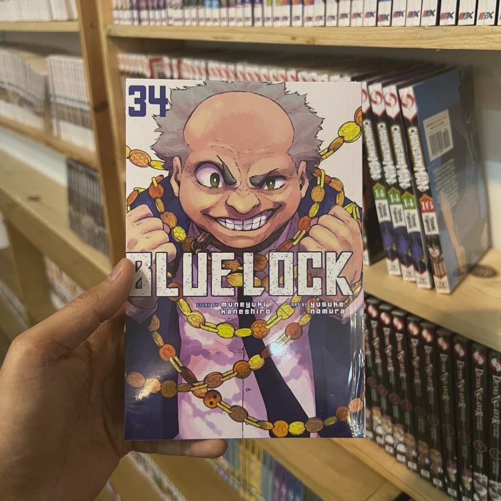 ブルーロック マンガ コミック 1-36巻 全巻セット 英語版 誕生日