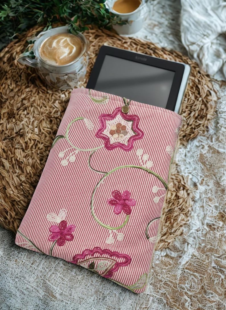 Pink Floral Embroidered E-reader Sleeve, Kindle Cover, Kobo Case - Etsy