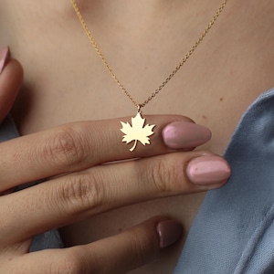 Leaf Necklace, Birthday Present for Her, Nature-Inspired Pendant, Minimalist Botanical Charm Necklace, Gold or Silver Boho Jewelry