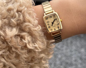 Reloj de oro para mujer – Esfera cuadrada pequeña, brazalete de cuarzo, regalo para el Día de la Madre