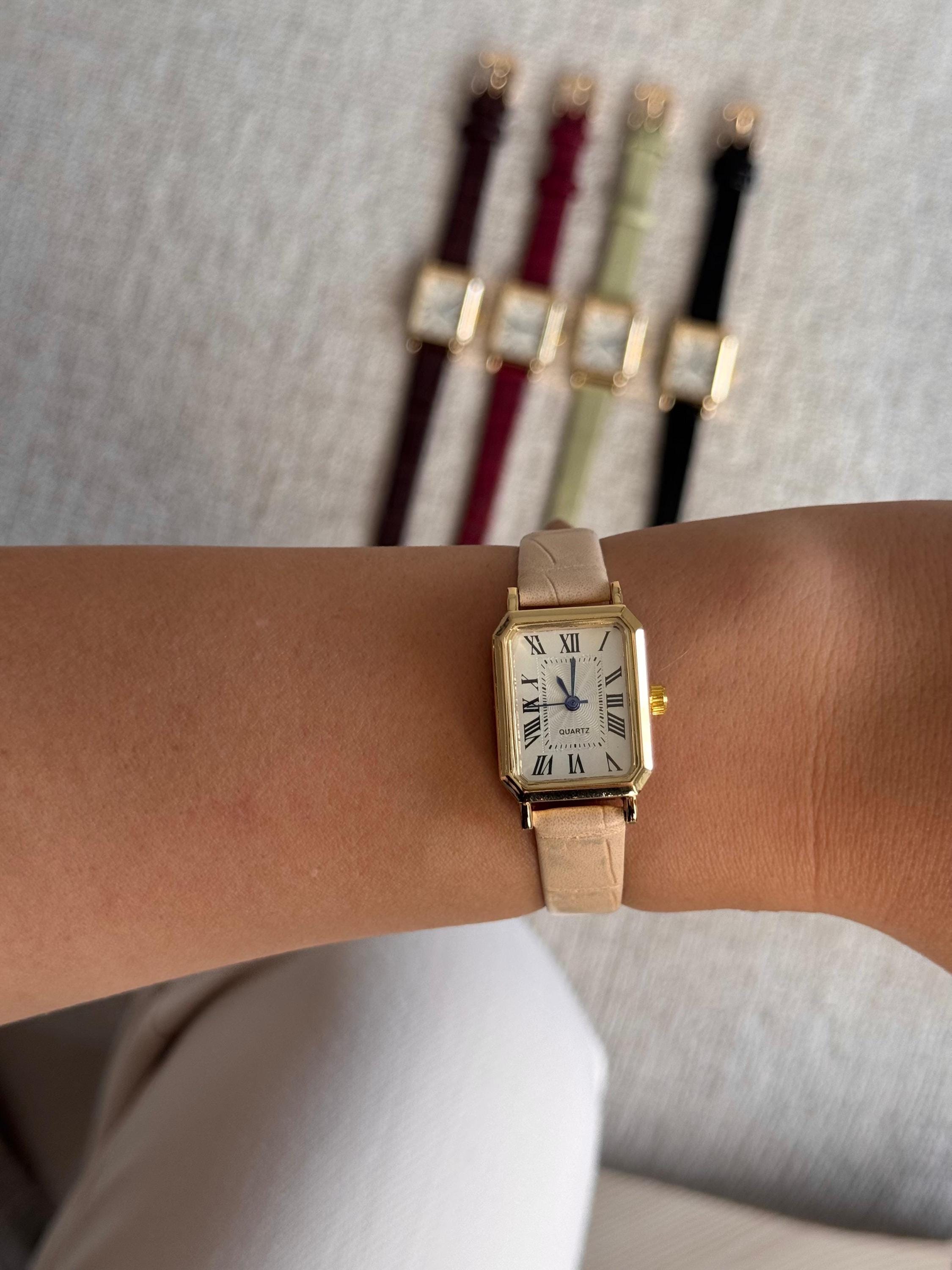 Women\'s Gold Dainty Luxury Minimalist Roman Numeral Dial Casual Wrist Watch Minimalist Roman Numeral Watch for Women: Elegant Steel  main image 4