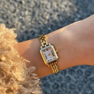 Gold Rectangular Women’s Watch – Elegant Metal Band, Minimalist Timepiece, Gift for her