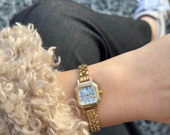 Stunning Dainty Vintage Two Tone Elgin Ladies Watch W  display picture 2