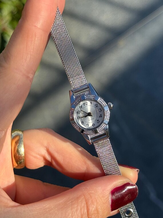 Elegant Silver Women\'s Watch with Mesh Strap Mesh Strap Watches | Rosefield Women main image 4