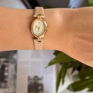 Gold Tone Women’s Watch – Small Oval Quartz Watch with Faux Leather Strap – Elegant Minimalist Ladies Watch Gift,Anniversay gift, wife gift