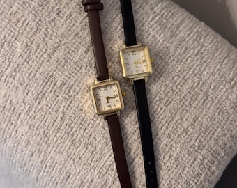Gold Case Women display picture 2