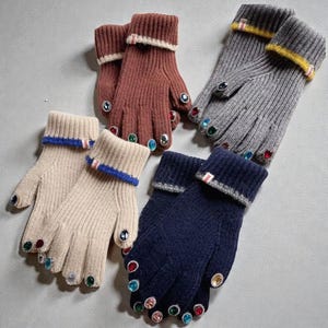 Women's Winter Knitted Touchscreen Gloves with Rhinestones, Warm Full-Finger Acrylic Gloves for Outdoor Sports, Driving & Daily Use